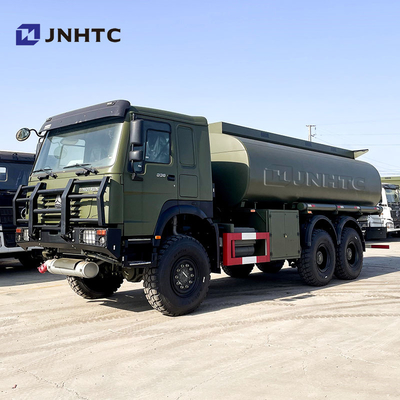 Hot Sinotruk Howo Oil Tank Truck 6x6 All Drive LHD Diesel Fuel Oil Tank Truck Untuk Dijual