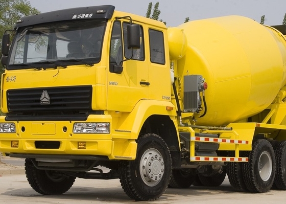Peralatan Pencampuran Beton yang Aman / Mixer Semen Beton 371HP Horsepower