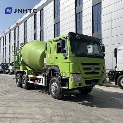 SINOTRUK HOWO 6X4 8CBM Meter Mesin Diesel Truk pengaduk beton hidrolik