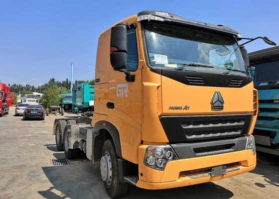 HOWO A7 420 HP 6X4 Penggerak Utama Truk / Truk Traktor Diesel HF7 Gandar Depan