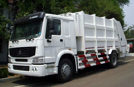 Warna Putih 12m3 Truk Pemadat Sampah SINOTRUK HOWO 4x2 6000L Volume