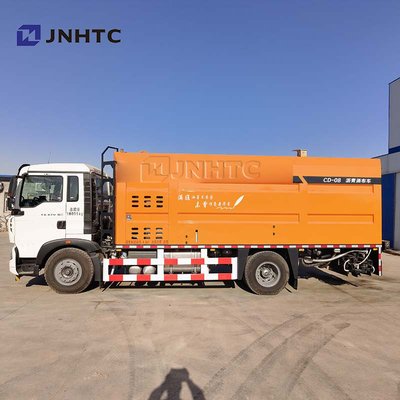 HOWO A7 H5 8cbm Truk penyemprot aspal cerdas 4x2 Didorong