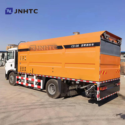HOWO A7 H5 8cbm Truk penyemprot aspal cerdas 4x2 Didorong