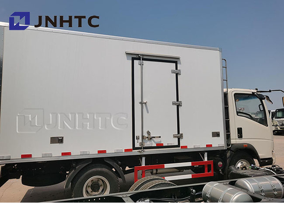 Truk Pendingin SINOTRUCK Howo 4x2 untuk Daging 266hp