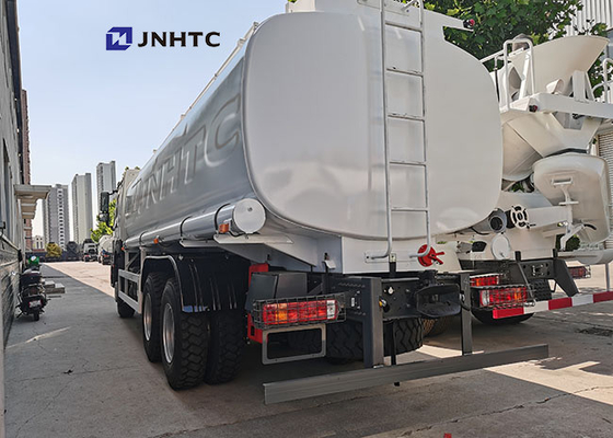 Truk Penyemprotan Tangki Air 20m3 Sinotruk Howo 6x4