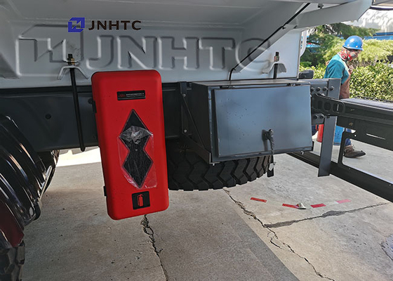 Truk Penyemprotan Tangki Air 20m3 Sinotruk Howo 6x4