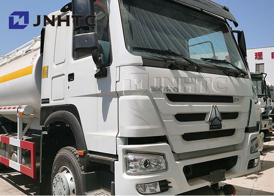 Truk Tangki Bahan Bakar Sinotruk Howo 6x4 20000l 25000 Liter