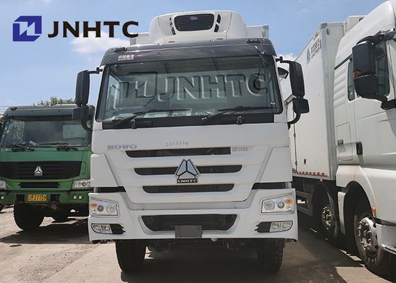 Sinotruk HOWO Makanan Segar Refrigerated Van Truck Light Duty 8x4
