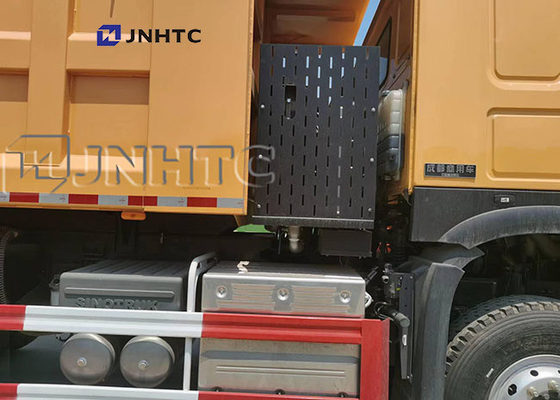 Truk Pickup Bajak Jalan Penyapu Jalan Sinotruk Howo 371hp 300L