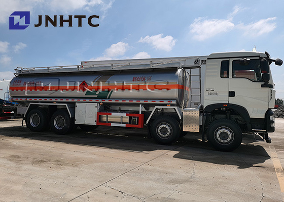 Sinotruk HOWO 8X4 Truk Tangki Bahan Bakar Minyak Kapasitas 25000 Liter