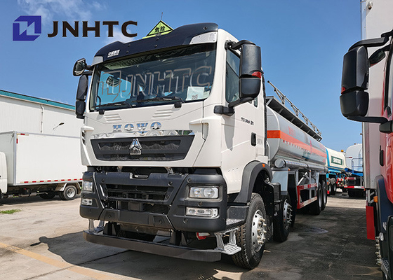 Sinotruk HOWO 8X4 Truk Tangki Bahan Bakar Minyak Kapasitas 25000 Liter