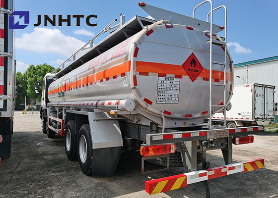 Sinotruk HOWO 8X4 Truk Tangki Bahan Bakar Minyak Kapasitas 25000 Liter
