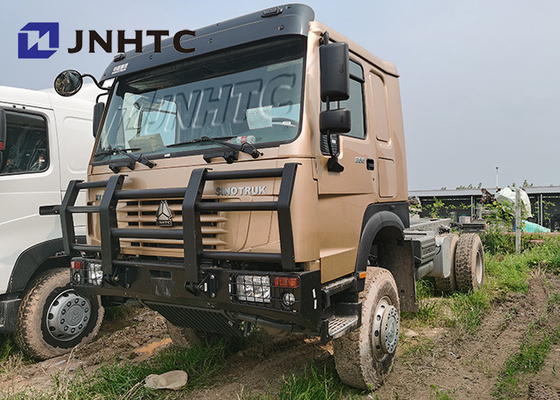 Camionetas HOWO 4x4 Truk Kargo Diesel Lapis Baja LHD Atau RHD