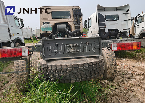 Camionetas HOWO 4x4 Truk Kargo Diesel Lapis Baja LHD Atau RHD