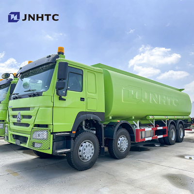 Sinotruck HOWO 371HP Truk Tanker Bahan Bakar Berat 8X4 20000L