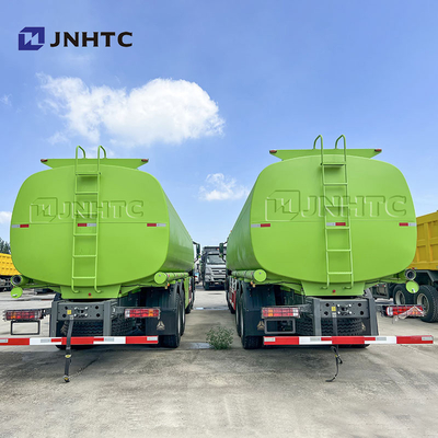 Sinotruck HOWO 371HP Truk Tanker Bahan Bakar Berat 8X4 20000L