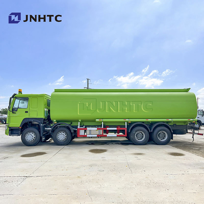 Sinotruck HOWO 371HP Truk Tanker Bahan Bakar Berat 8X4 20000L