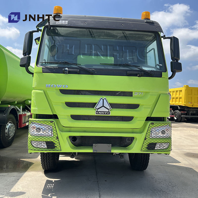 Sinotruck HOWO 371HP Truk Tanker Bahan Bakar Berat 8X4 20000L