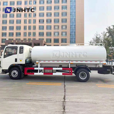 Sinotruck HOWO Light 1000l Sprinkler Truck 4X2 Tangki Truk Air