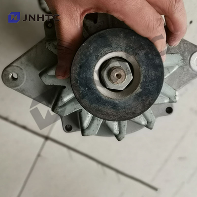 28V 45A Suku Cadang Sinotruk 2230548C JFZB2418X-L Generator Alternator