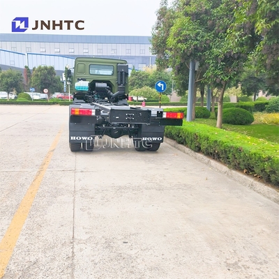 Sinotruk 8x8 All Wheel Drive Truk Kargo Berat Truk Bahan Bakar Diesel
