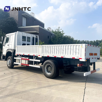 Sinotruk howo Cargo Truck 4x2 25 Ton 300hp dijual murah dan bagus