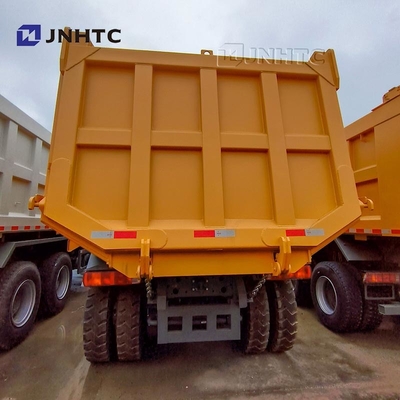 Sinotruck Mining Dump Truck Tipper 10 Roda 50ton Batubara ke DR Kongo