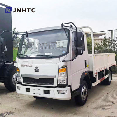 Kabin berbaris tunggal Truk Kargo Ringan Howo 4x2 6 Roda Truk Kargo