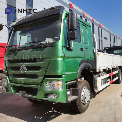 Ringan Pengemudi Kiri Howo Kargo Truk 4x2 6 Roda 300hp