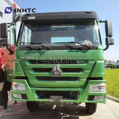 Ringan Pengemudi Kiri Howo Kargo Truk 4x2 6 Roda 300hp