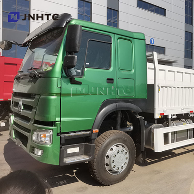 Ringan Pengemudi Kiri Howo Kargo Truk 4x2 6 Roda 300hp