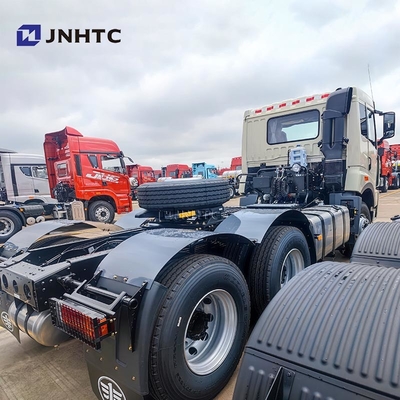 Faw J5P Traktor Truk Euro 2 380hp 10 Roda 6x4 Dengan Double Bunker Harga yang baik