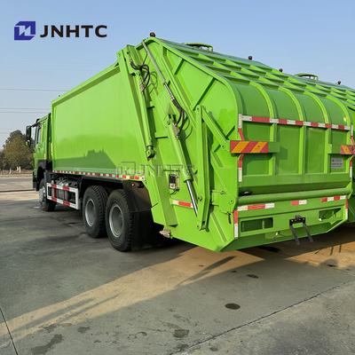 HOWO 6x4 Truk Sampah Compactor Euro 2 Penghapusan Sampah Truk Belakang Truk Diesel Hijau Model Baru