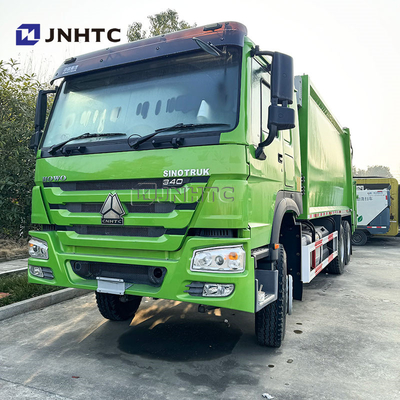 HOWO 6x4 Truk Sampah Compactor Euro 2 Penghapusan Sampah Truk Belakang Truk Diesel Hijau Model Baru