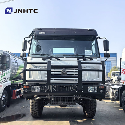 Pengiriman cepat SINOTRUK HOWO 4X4 Transmisi kendaraan kargo