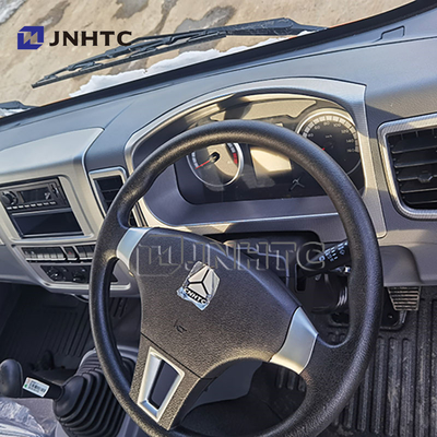 Hot Sale HOWO Truk Kargo 4X2 6 Roda 8-10Tons Lampu kanan Drive Dengan AC