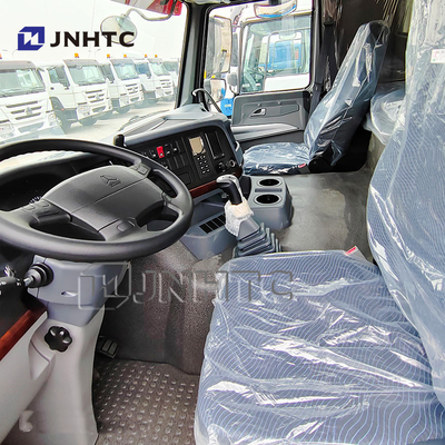 SINOTRUK HOWO Traktor Truk Mobil Kendaraan komersial 6X4 400HP Pejabat pabrik