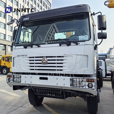 Truk Kargo Diesel HOWO Terbaik 4x4 6 Wheeler Chassis Dengan Crane Kualitas Tinggi