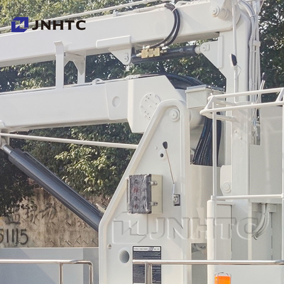 Truk Operasi Howo Ketinggian Tinggi 4x2 Truk Ringan Dengan Platform Kerja Udara 16M