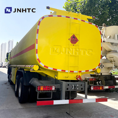 Sinotruk Howo Oil Tank Truck 8X4 400HP LHD Diesel Fuel Oil Tanker Pengiriman