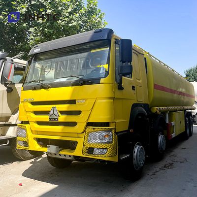 Sinotruk Howo Oil Tank Truck 8X4 400HP LHD Diesel Fuel Oil Tanker Pengiriman