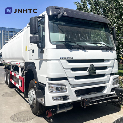 Harga bagus Sinotruk Howo Tank Oil Truck 6X4 400HP LHD Tank Oil Fuel Tank Truck