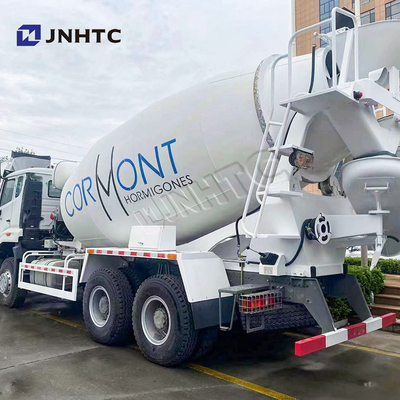 SINOTRUK HOWO truk pencampuran beton 6x4 10 roda 400HP truk pencampuran beton