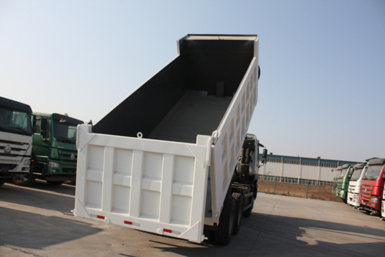 Multi Warna Opsional 30 Ton Tri Gandar Dump Truck Untuk Model Pertambangan ZZ3257N3847A / N0WA