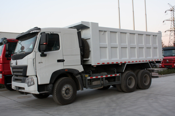 SINOTRUK HOWO A7 Konstruksi Dump Truck 30-40 Ton RHD 10 Roda Putih