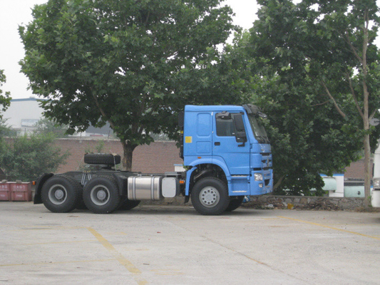 420hp Sepuluh Roda Prime Mover Truck HOWO Satu Bunk Dengan Resistance Kekuatan Eksternal