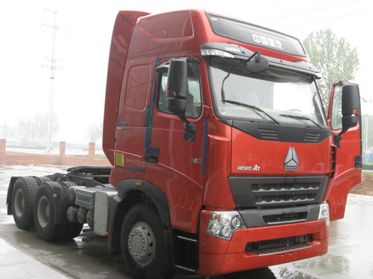 Howo A7 EURO II 371HP Prime Mover Truck Dengan 10 Maju Dan 2 Transmisi Terbalik
