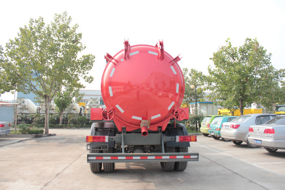 4x2 Sinotruk Howo7 Sewage Suction Truck 10M3 Kapasitas Tangki Dalam Warna Merah