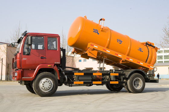 Efisiensi Tinggi Sinotruk Sewage Suction Truck Untuk Operasi Pencucian Industri