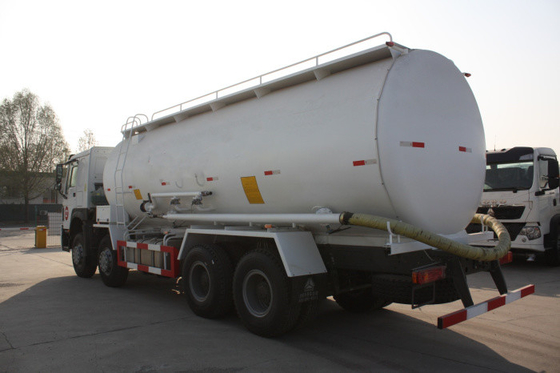 Truk Tangki Bahan Bakar 8x4 Warna Opsional Tahan Cuaca Dengan Struktur Baja